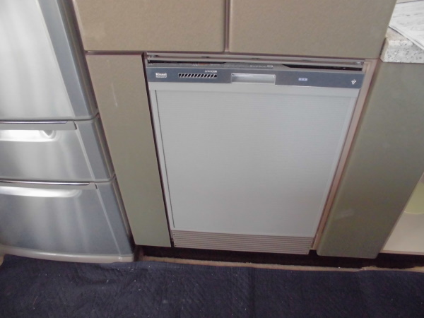 大好き まいどDIY食器洗い乾燥機 リンナイ RSW-D401A-B 幅45cm 深型スライドオープンぎっしりカゴタイプ スタンダード ブラック ∠ 
