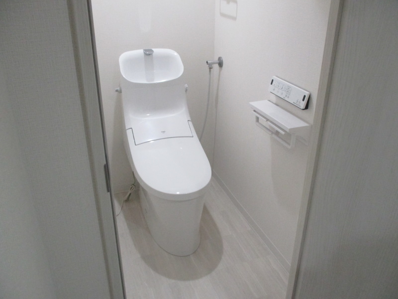 LIXIL（リクシル）シャワートイレ一体型便器『アメージュZA』へリフォーム！札幌市マンション 浴室 お風呂