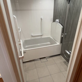 シックで落ち着きのある浴室空間をタカラシステムバス『グランスパ』で！お風呂（浴室・ユニットバス）リフォーム 札幌マンション